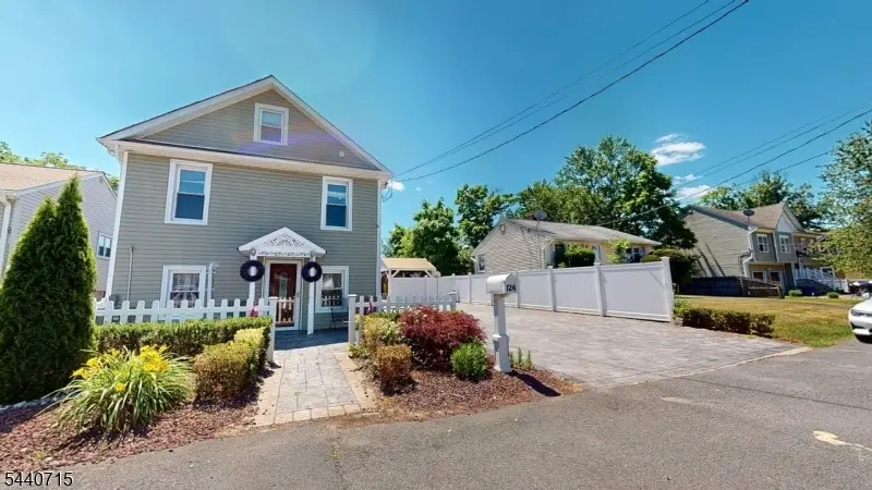 124 Green St, Franklin, NJ 08873 - #1