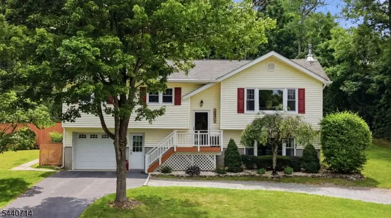 83 Layton Rd, Wantage, NJ 07461 - #1