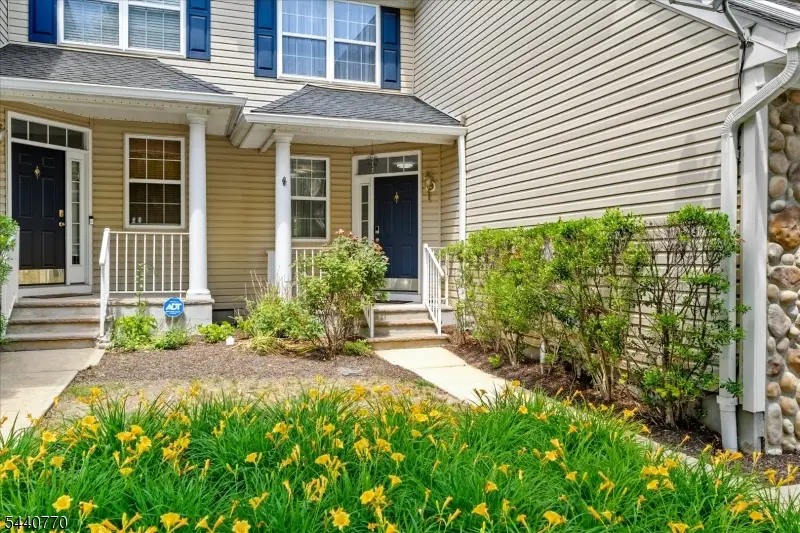 55 Scarlet Oak Dr, Montgomery, NJ 08540 - #2