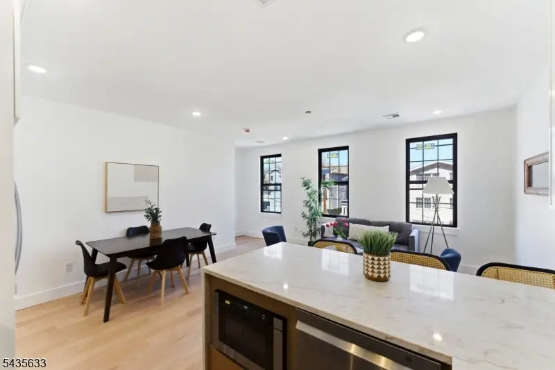 113.5 Oak St #2, Jersey City, NJ 07304 - #3