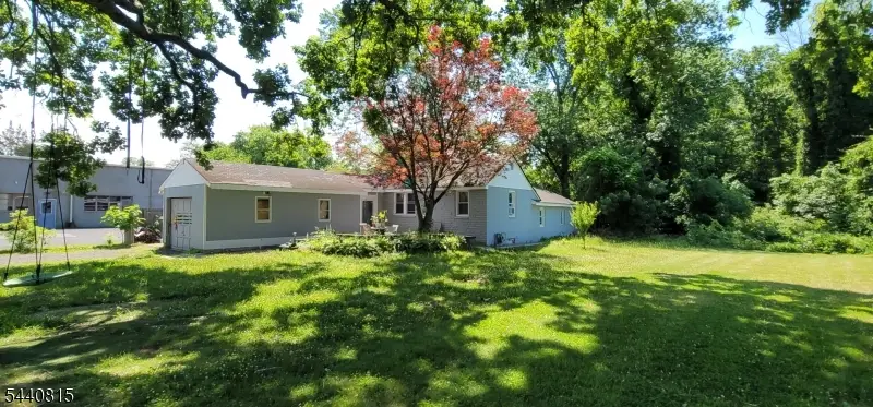 347 Somerset St, Stirling, NJ 07980 - #1