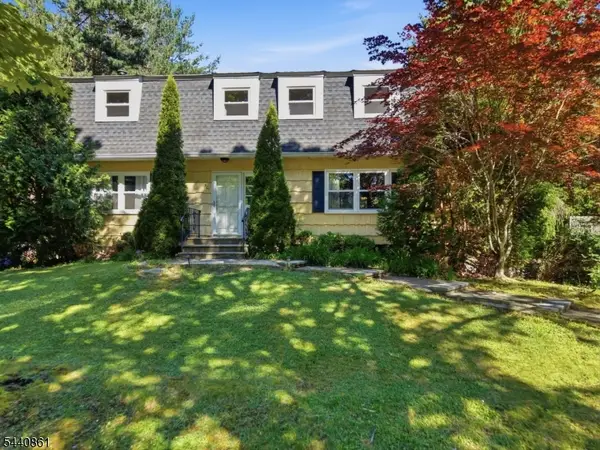 501 Hamilton Dr, Hackettstown Town, NJ 07840