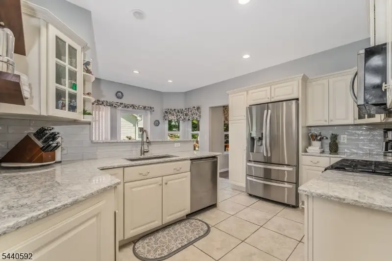 2 Craft Farm Drive, Bradley Gardens, NJ 08807 - #3