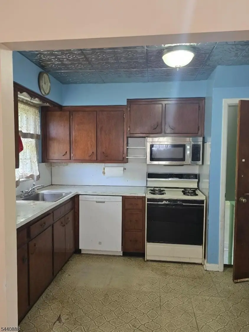 193 Union Ave, Wood Ridge, NJ 07075 - #2