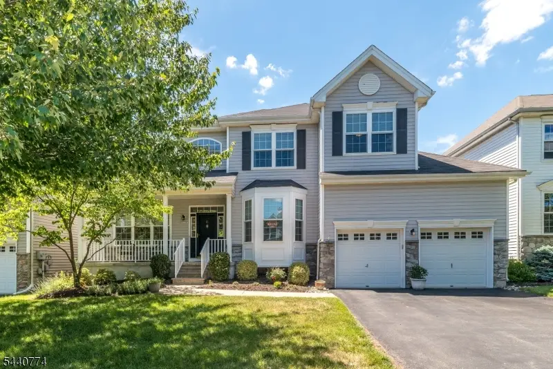 21 Stirrup Ln, Raritan, NJ 08822 - #1