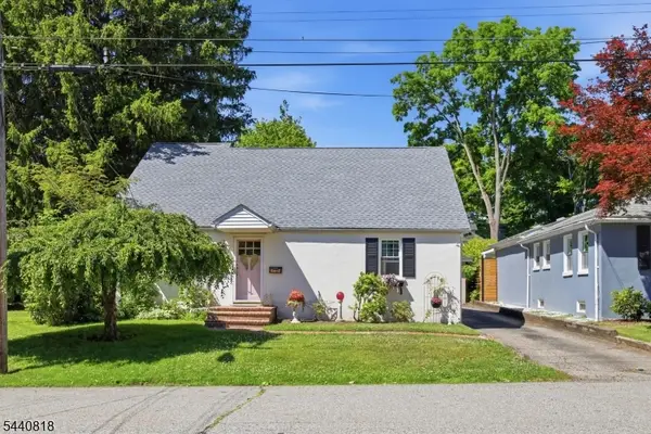 512 Monroe St, Hackettstown Town, NJ 07840
