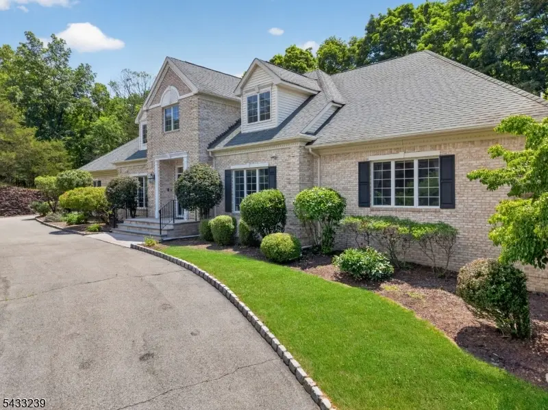 15 Daro Ct, Montville, NJ 07045 - #2