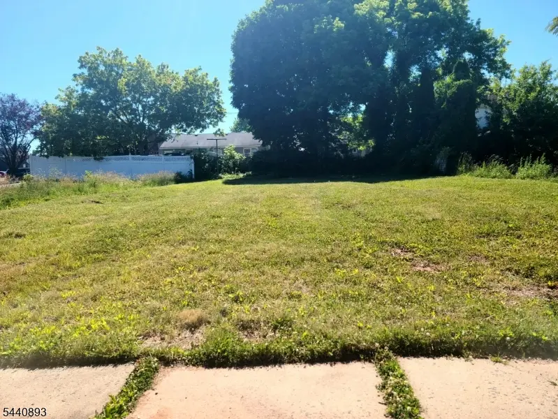 310 N 2nd Ave, Manville, NJ 08835 - #1