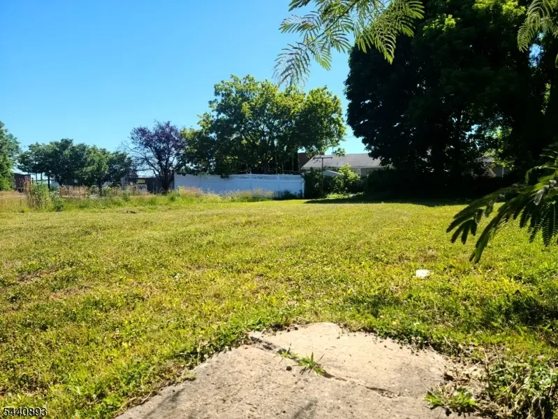 310 N 2nd Ave, Manville, NJ 08835 - #2