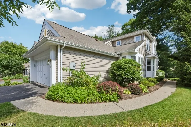 60 Woodmont Dr, Randolph, NJ 07869 - #2