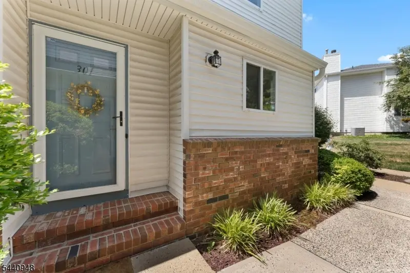 301 Saddle Ct, Flemington, NJ 08822 - #1