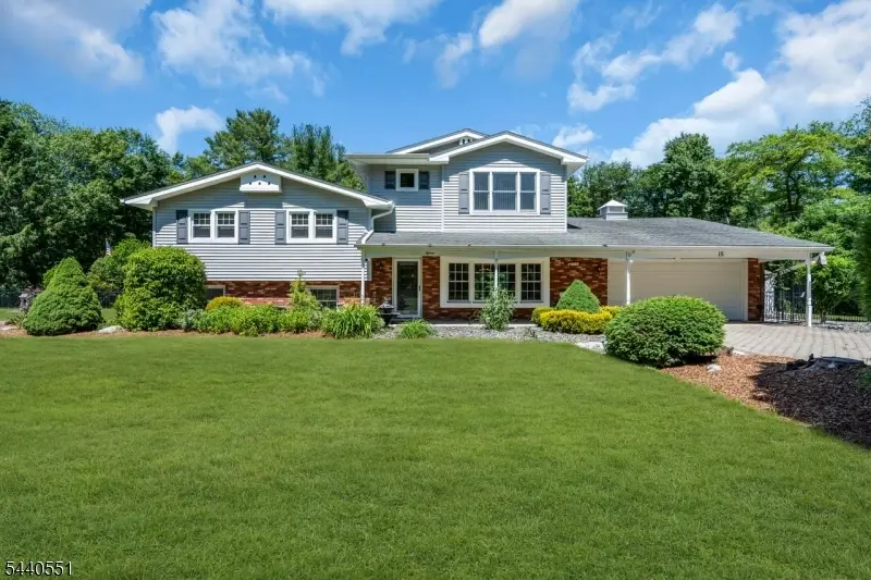 15 Timber Ln, Newfoundland, NJ 07435 - #1