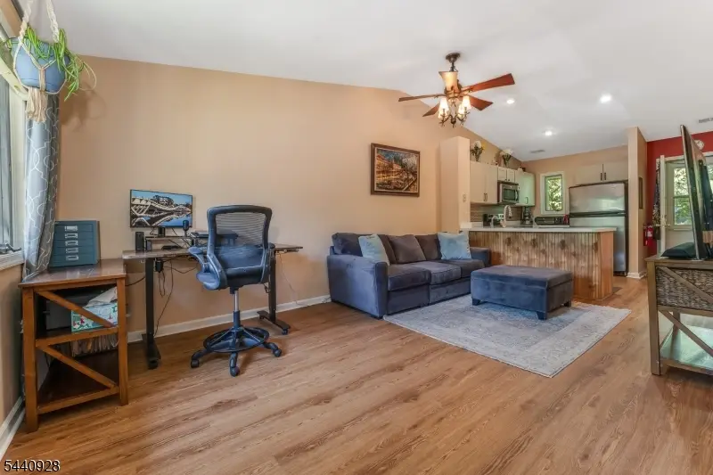 8 Westchester Ter, Clinton, NJ 08801 - #2