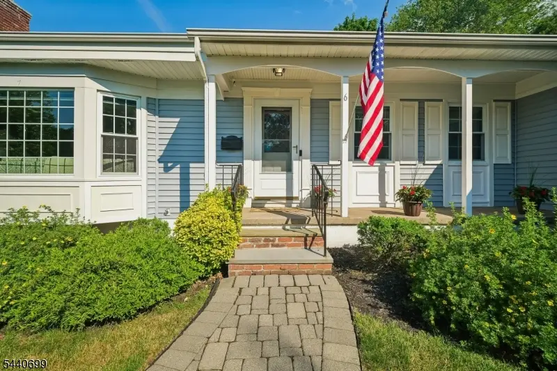 6 Noe Ave, Madison, NJ 07940 - #3