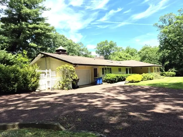 35 Sequoia Dr, Watchung Boro, NJ 07069