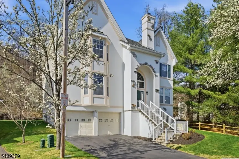 1 Skytop Rdg, Oakland, NJ 07436 - #1