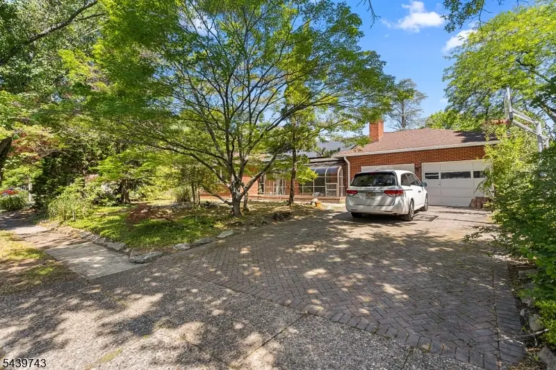 88 Tall Oaks Dr, East Brunswick, NJ 08816 - #2