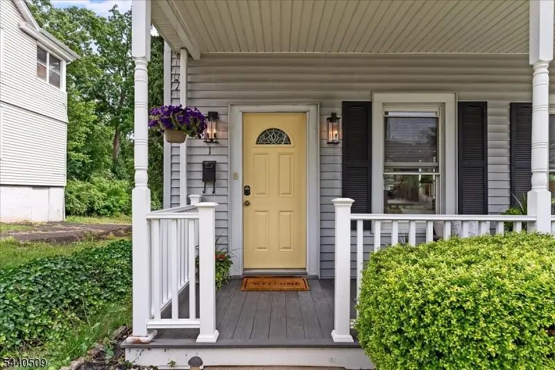 1 Locust St, Morris, NJ 07960 - #3