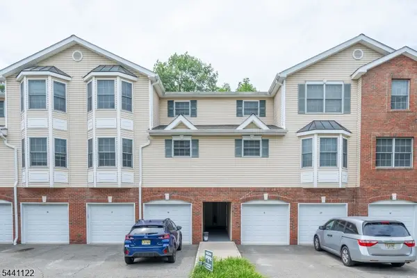 30-08 Federal Hill Rd #8, Pompton Lakes Boro, NJ 07442