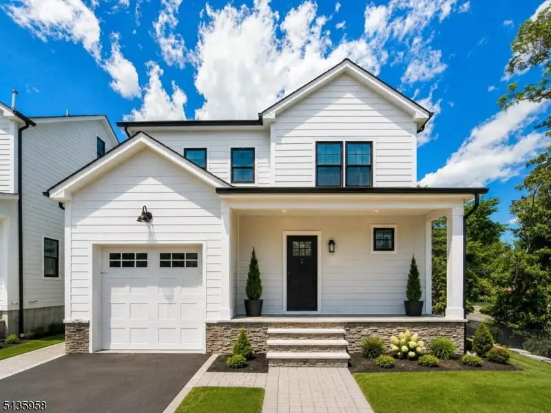 298 Main St #B, Millburn, NJ 07041 - #1