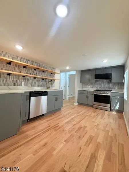 392 S 9th Street, Newark, NJ 07103 - #1