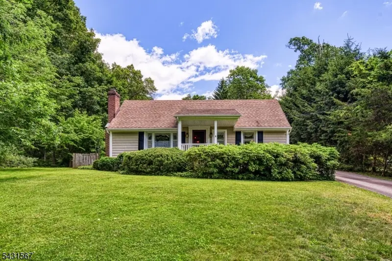 28 Saw Mill Rd, Warren, NJ 07059 - #1