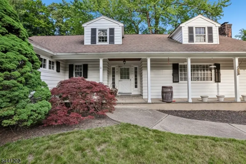 14 Saddle River Ro, Woodcliff Lake, NJ 07677 - #3