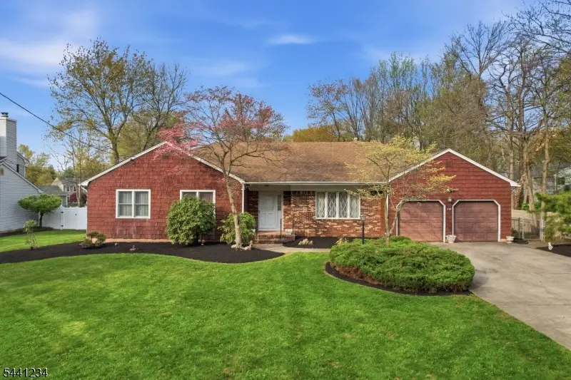 1177 Aaron Rd, North Brunswick, NJ 08902 - #3