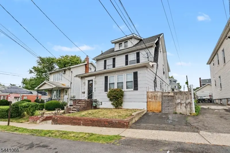 315 Itaska St, Hillside, NJ 07205 - #3