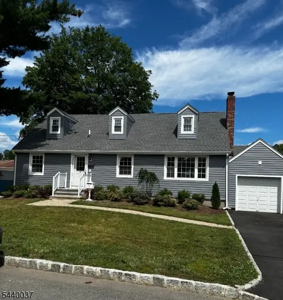 4 Van Duyne Ave, Riverdale, NJ 07457 - #3