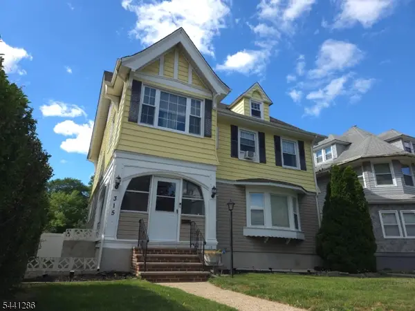 315 E 3rd Ave, Roselle Boro, NJ 07203