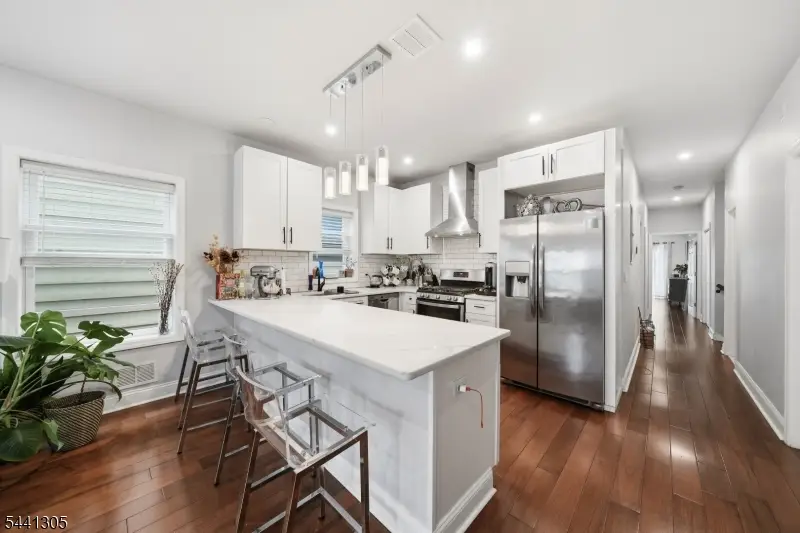 19 Terhune Ave, Jersey City, NJ 07305 - #1