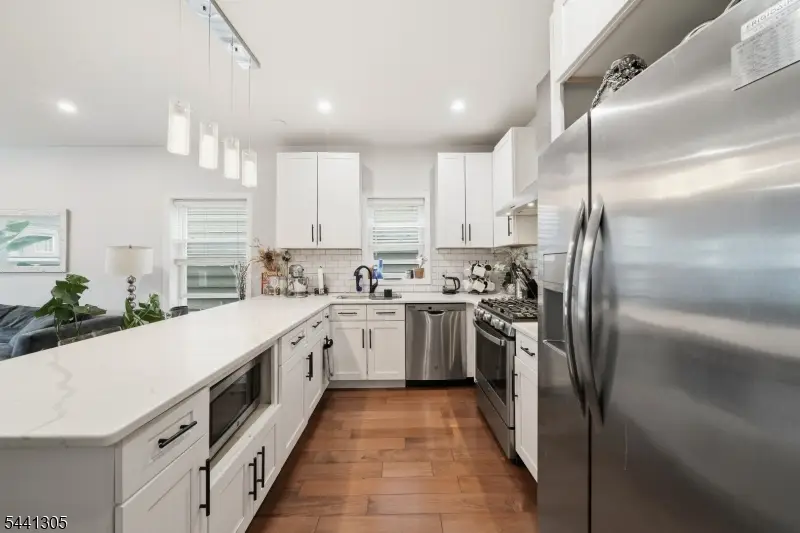 19 Terhune Ave, Jersey City, NJ 07305 - #2