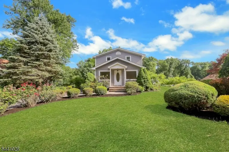 32 Bellows Ln, Towaco, NJ 07082 - #3