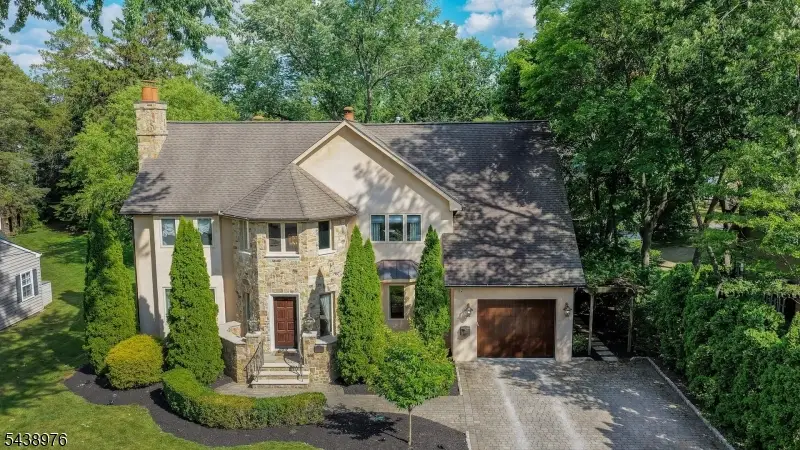 2 Estelle Pl, Cranford, NJ 07016 - #2