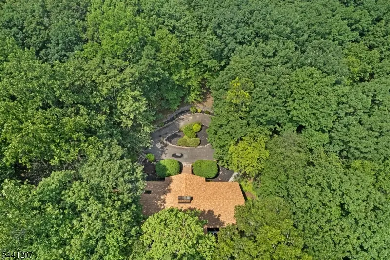 6 Farm Rd, Chester, NJ 07930 - #3