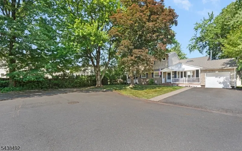 14 Kemp Dr, Springfield, NJ 07081 - #2