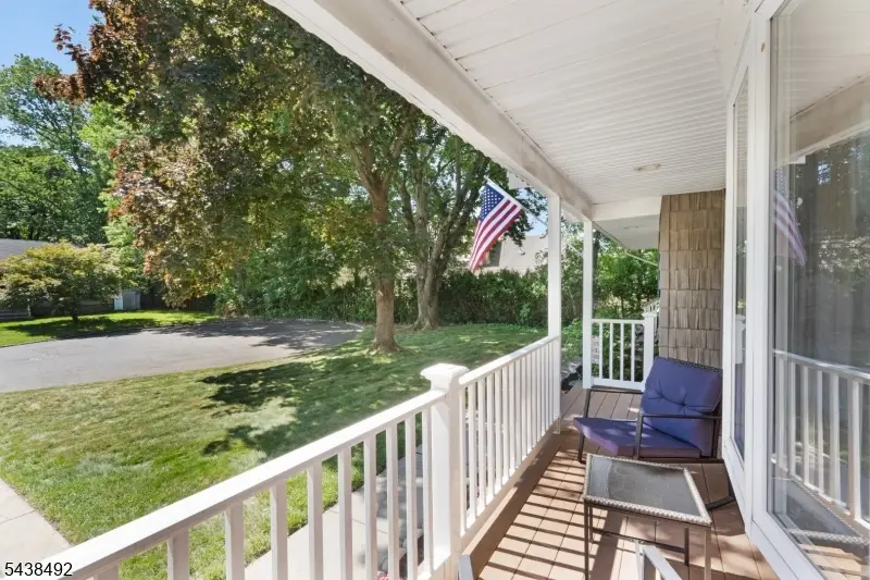14 Kemp Dr, Springfield, NJ 07081 - #3