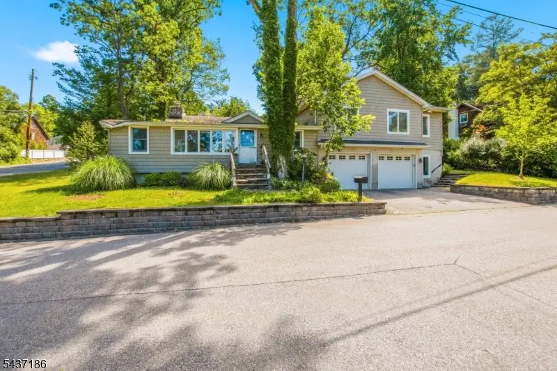 139 Mohawk Trl, Pines Lake, NJ 07470 - #1