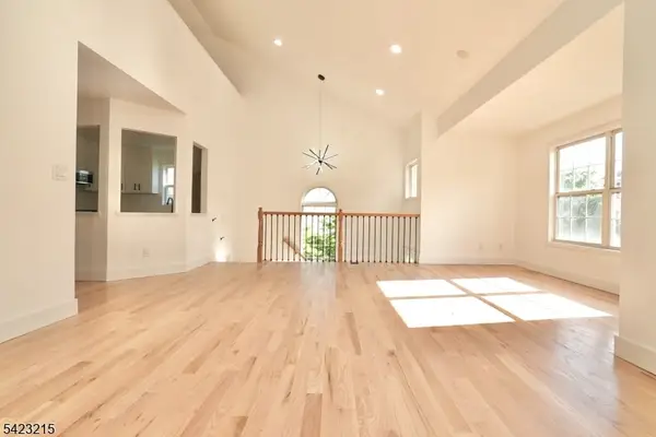 330 Winthrop Dr, Nutley Twp., NJ 07110