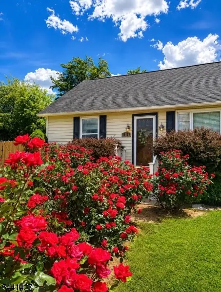 1508 Chestnut St, Upper Pohatcong, NJ 08865 - #2