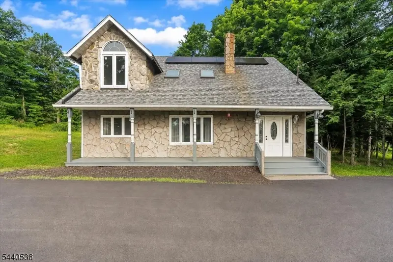 655 Warwick Tpke, Upper Greenwood Lake, NJ 07421 - #2