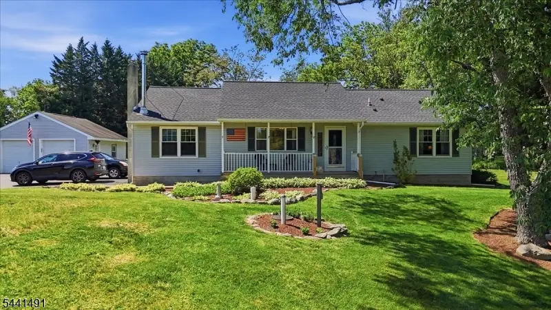 3 Countryside Rd, Knowlton, NJ 07832 - #2