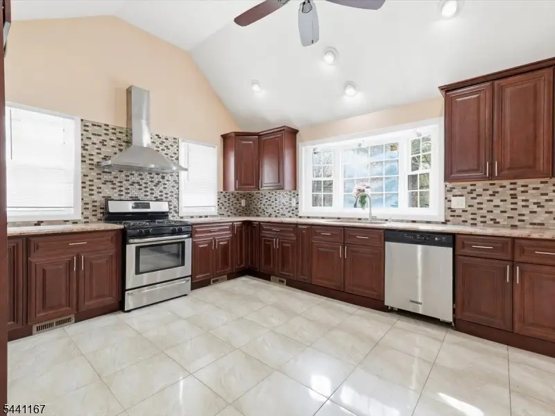 95 Sycamore Ave, Livingston, NJ 07039 - #2
