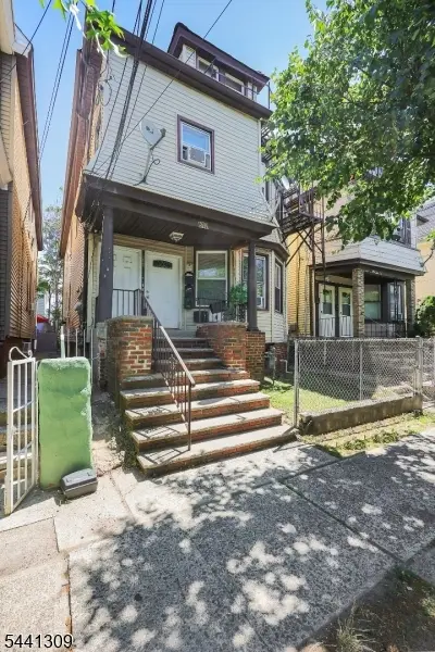 617 Court St, Elizabeth, NJ 07206 - #3