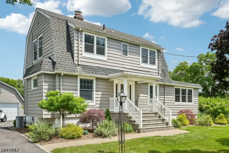 377 Hollywood Ave, Fairfield, NJ 07004 - #1