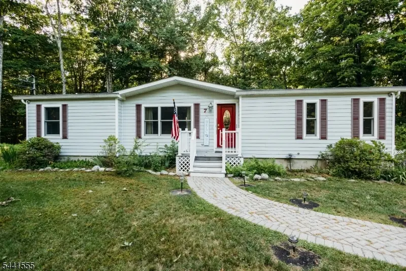 7 New Myrtle Dr, Montague, NJ 07827 - #1