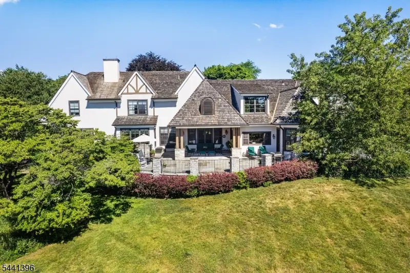 9 Pitney Dr, Brookside, NJ 07945 - #3