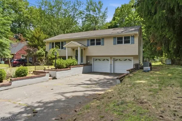 741 Westwood Ave, River Vale Twp., NJ 07675