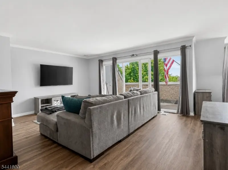 466 Pompton Ave #F, Cedar Grove, NJ 07009 - #2